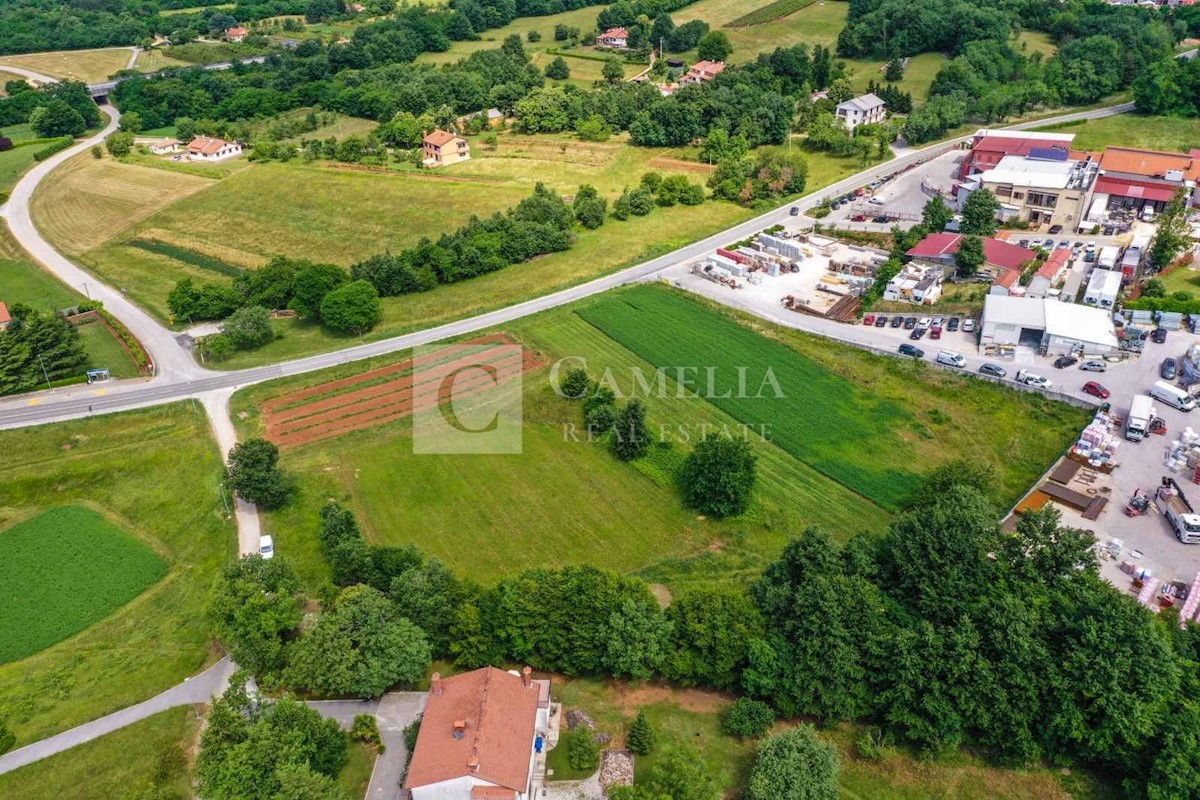 Zemljišče Zabrežani, Pazin - Okolica, 9.500m2