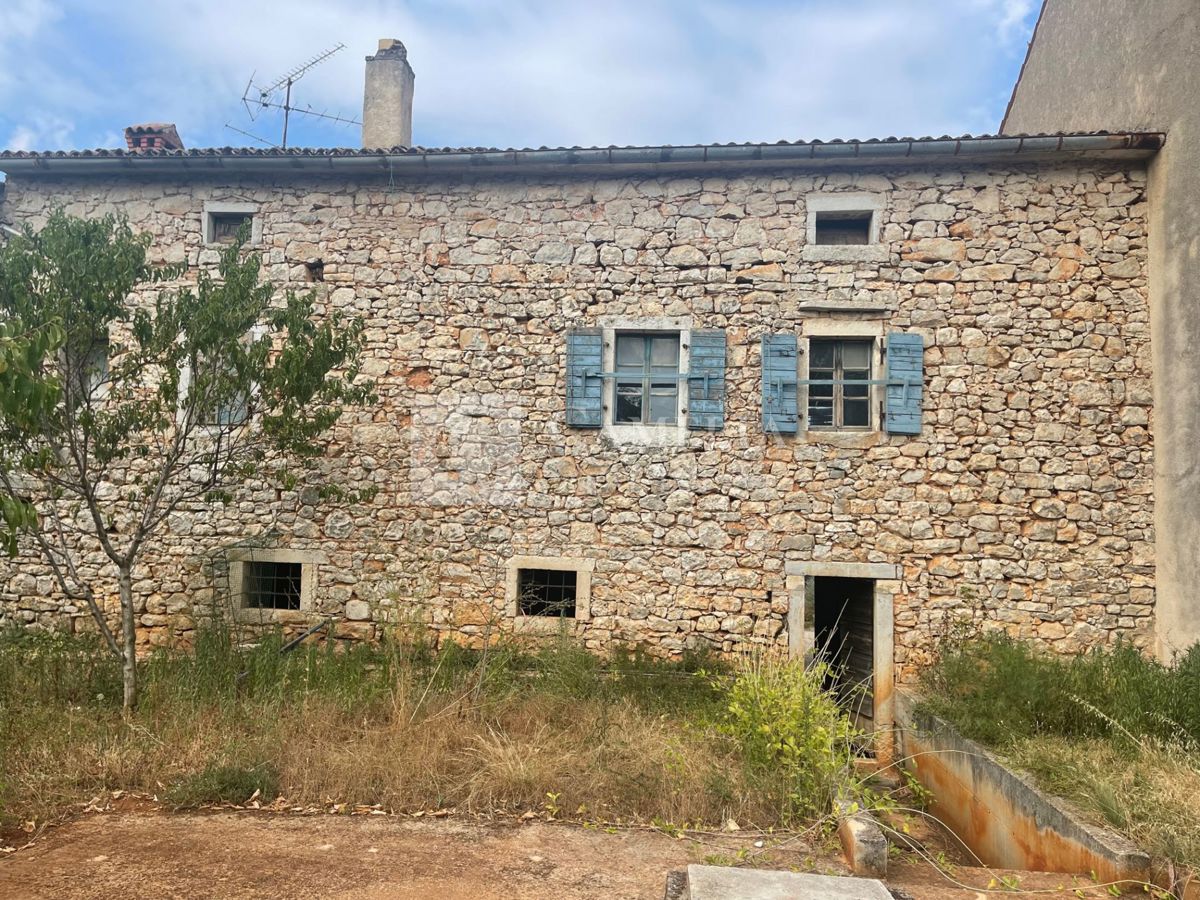 Hiša Višnjan, 270m2