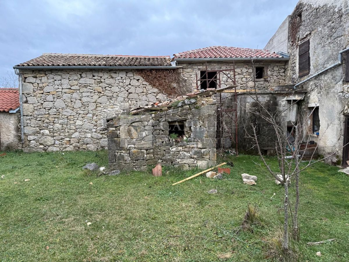Hiša Hum, Buzet, 130m2