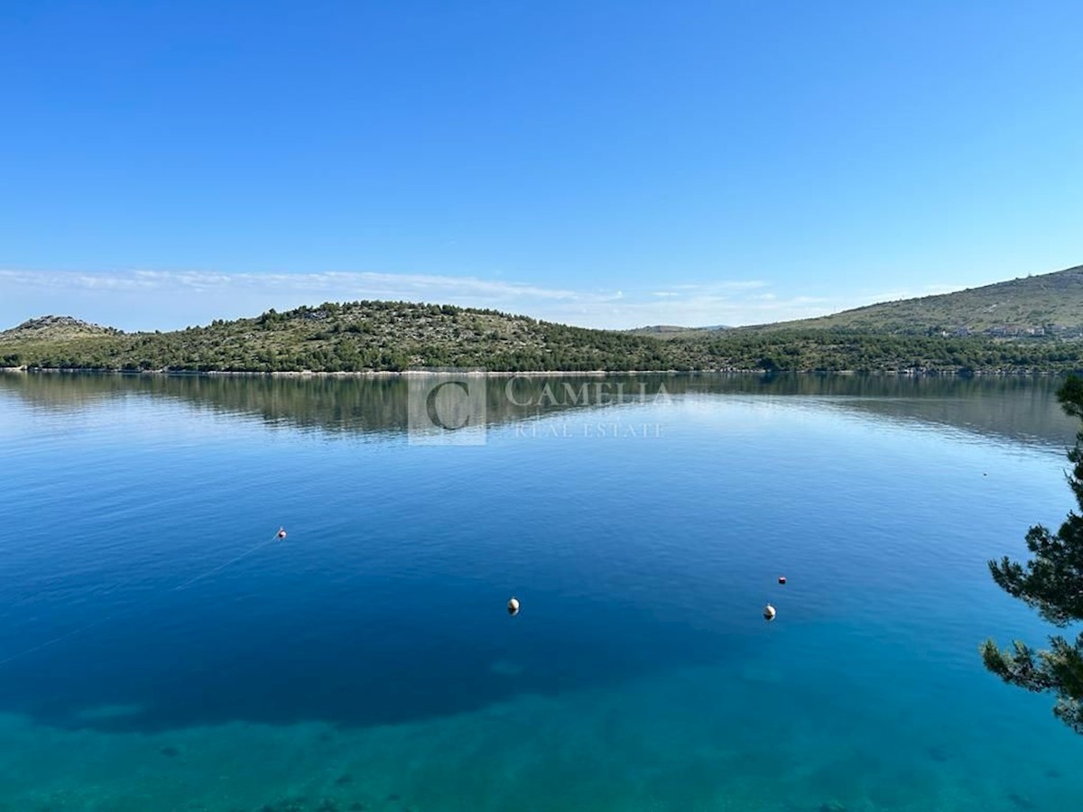 Hiša Grebaštica, Šibenik - Okolica, 225m2