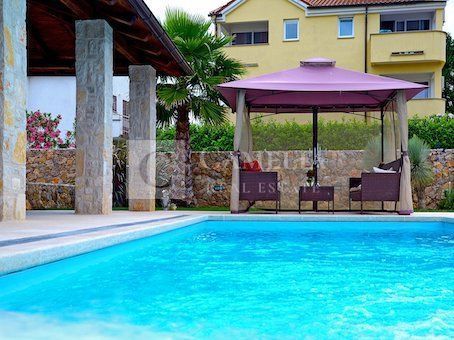 Hiša Porat, Malinska-Dubašnica, 330m2