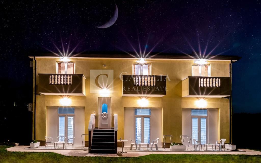 Hiša Katoro, Umag, 244m2