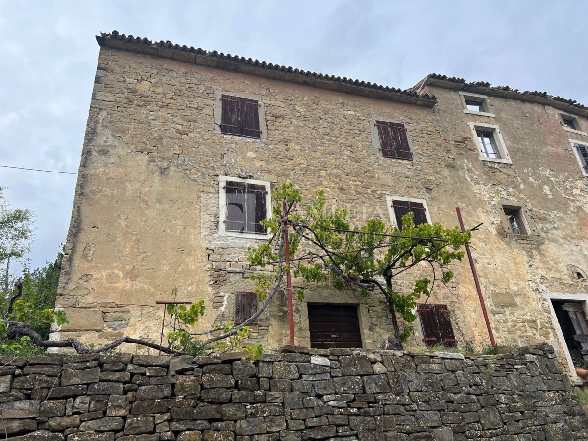 Hiša Golubići, Oprtalj, 80m2