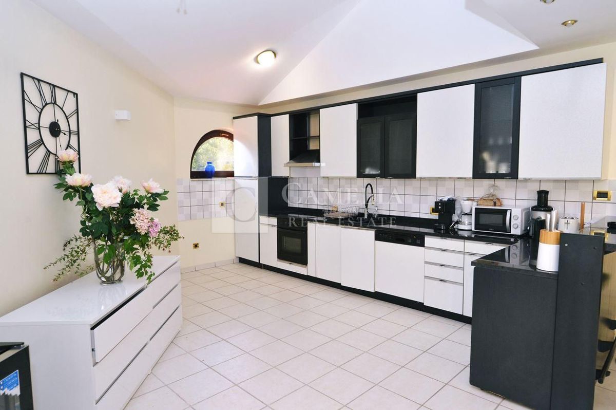 Hiša Jurdani, Matulji, 700m2