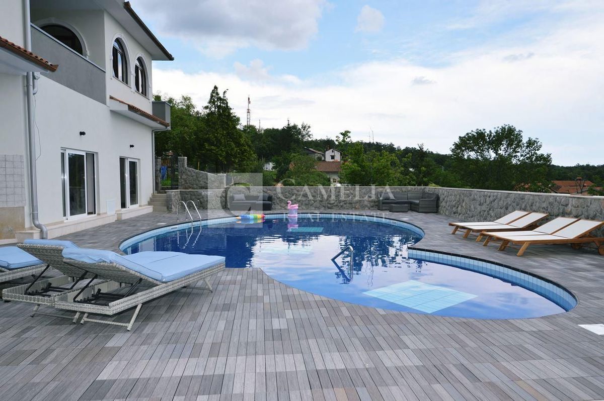 Hiša Jurdani, Matulji, 700m2