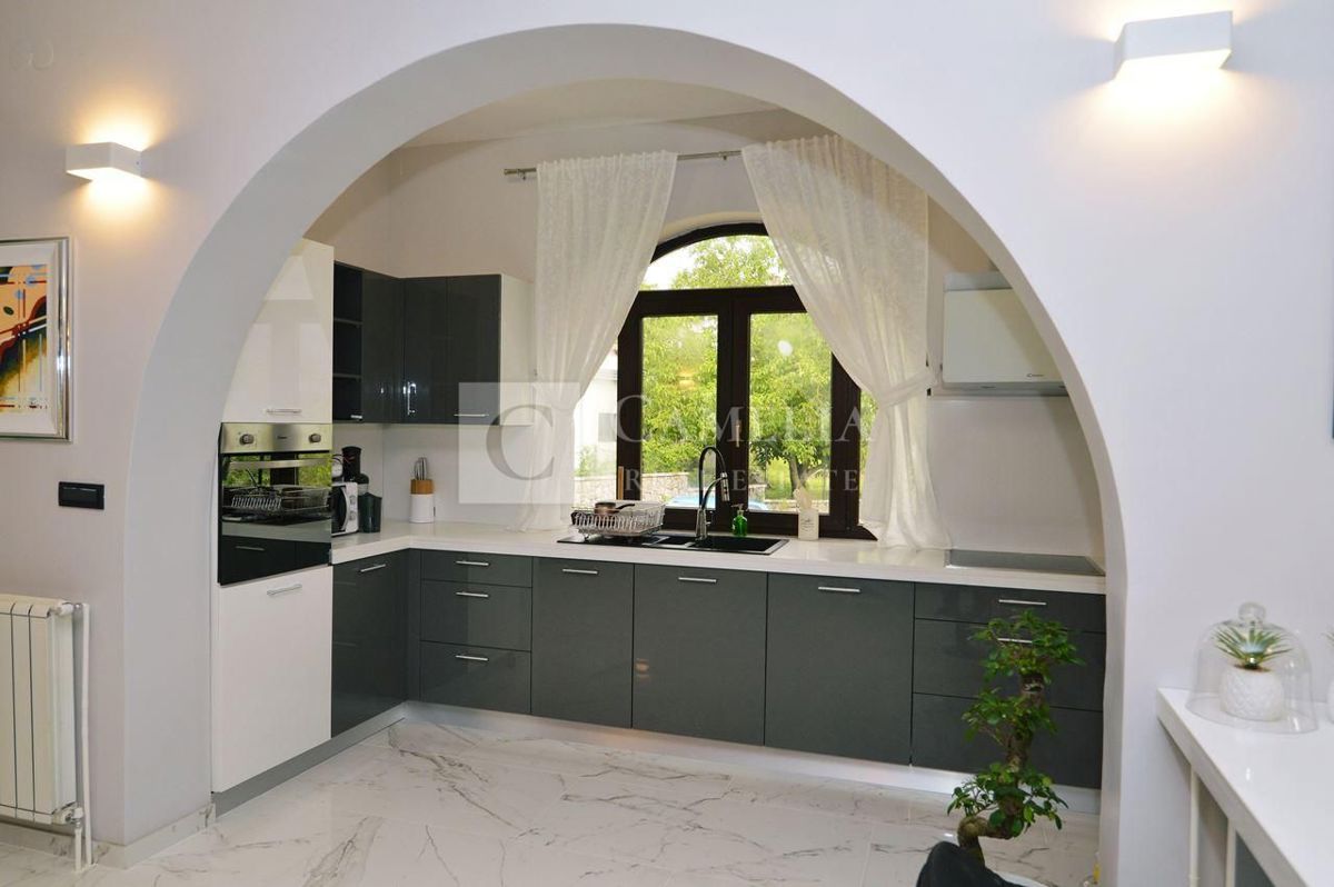 Hiša Jurdani, Matulji, 700m2