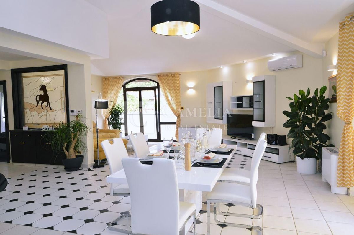 Hiša Jurdani, Matulji, 700m2