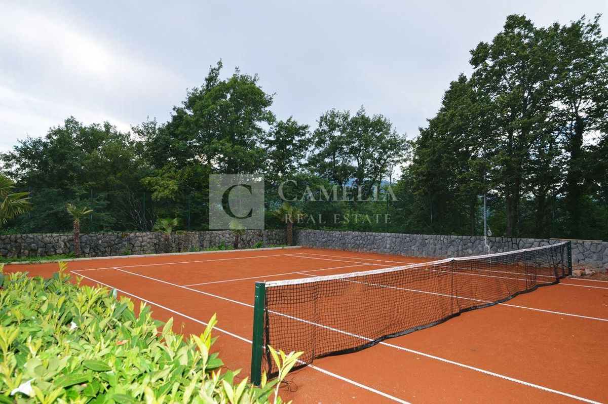 Hiša Jurdani, Matulji, 700m2