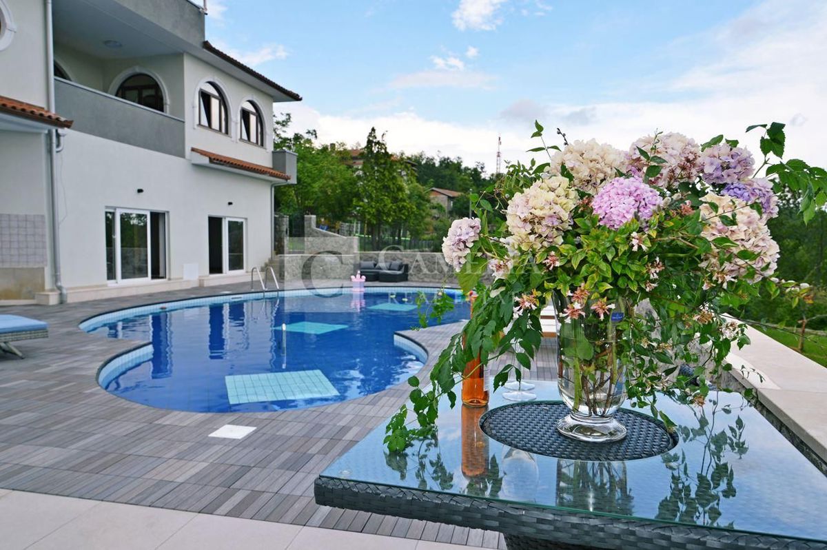 Hiša Jurdani, Matulji, 700m2