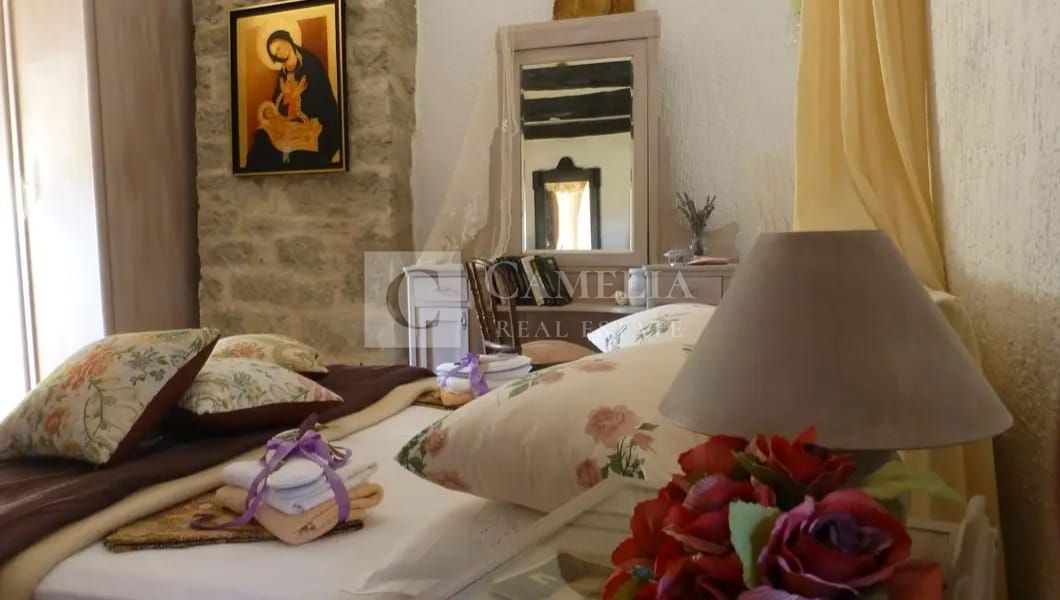 Hiša Ročko Polje, Buzet, 150m2