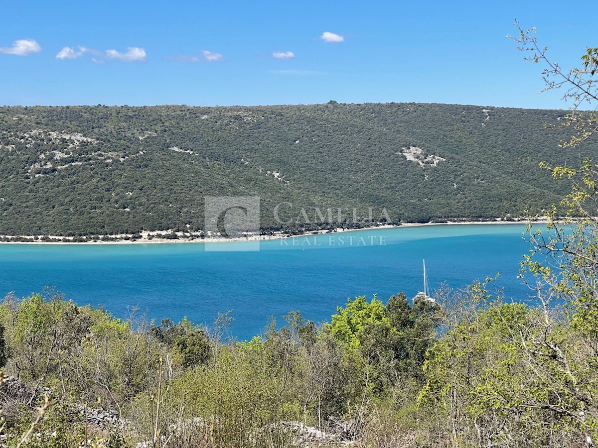 Zemljišče Trgetari, Raša, 8.680m2