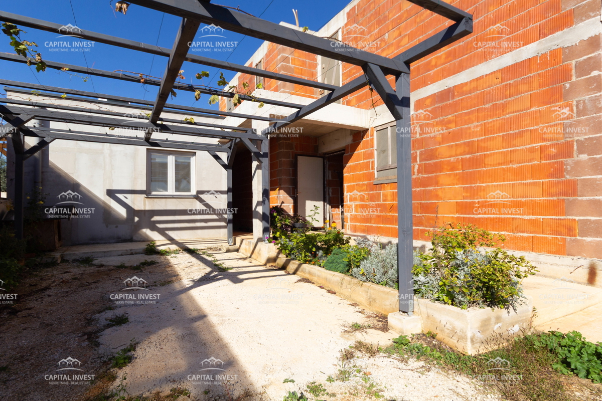 Hiša Pula, okolica, Istra