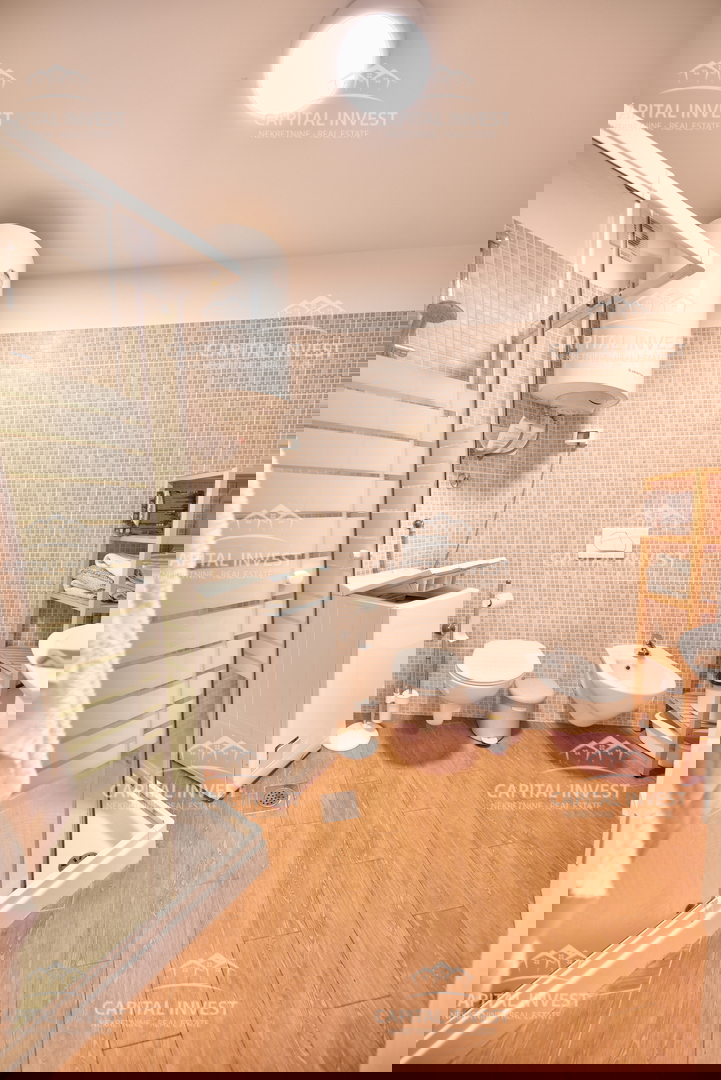 Stanovanje v prvem nadstropju z balkonom, Ližnjan, Istra