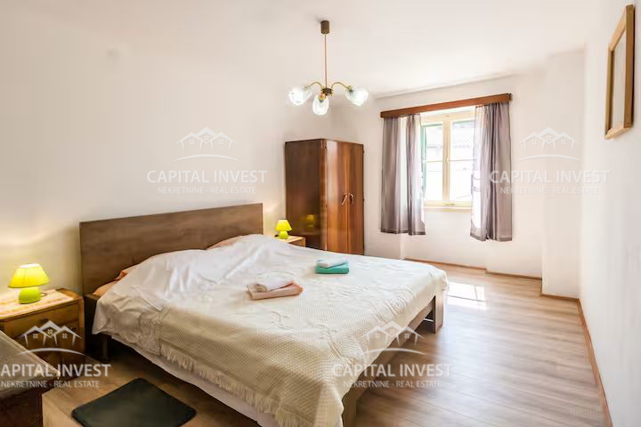 Hiša z vrtom, Marčana, Istra