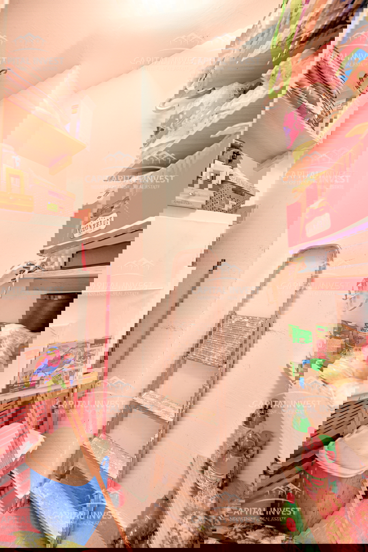 Stanovanje v prvem nadstropju z balkonom, Ližnjan, Istra