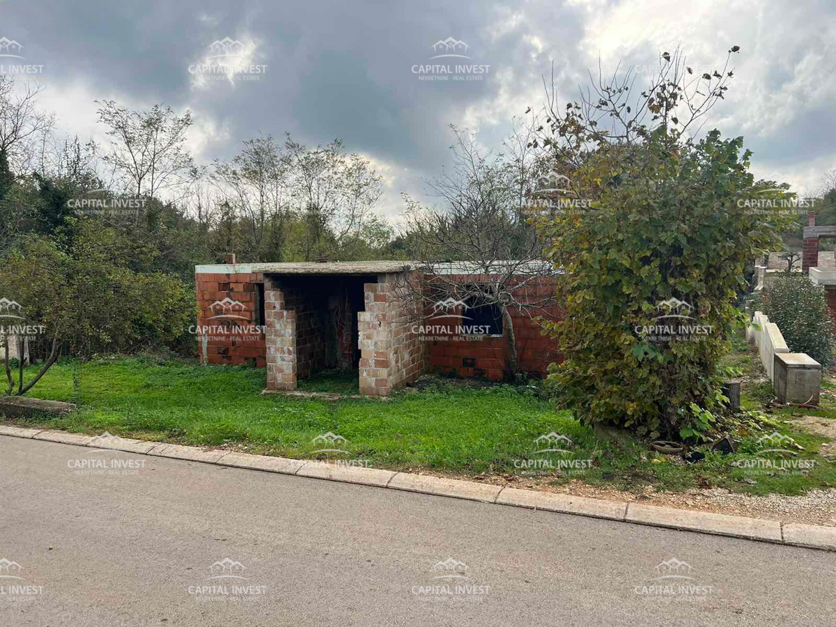 Gradbeno zemljišče, Marčana, Istra