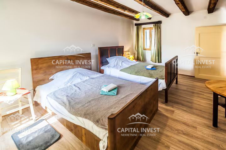 Hiša z vrtom, Marčana, Istra