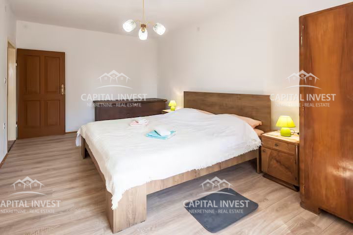 Hiša z vrtom, Marčana, Istra