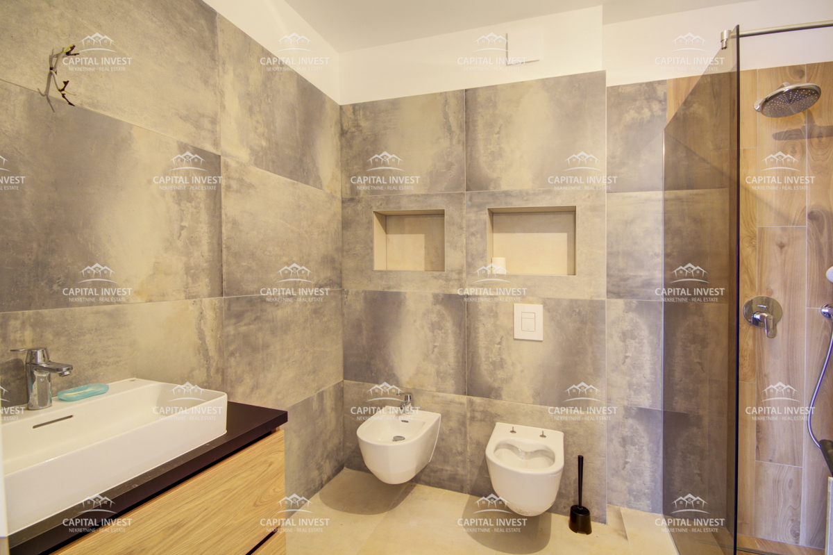 Štirisobno stanovanje s pogledom na morje, Banjole, Istra