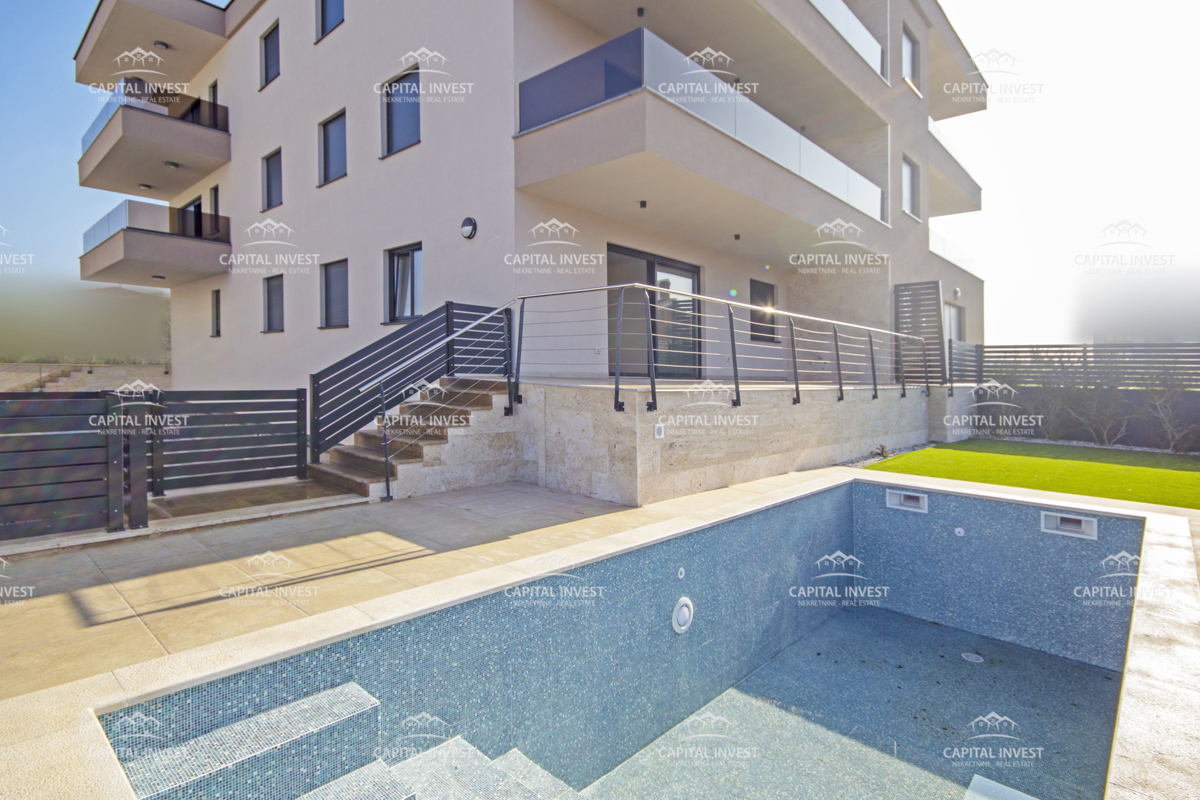 Štirisobno stanovanje s pogledom na morje, Banjole, Istra