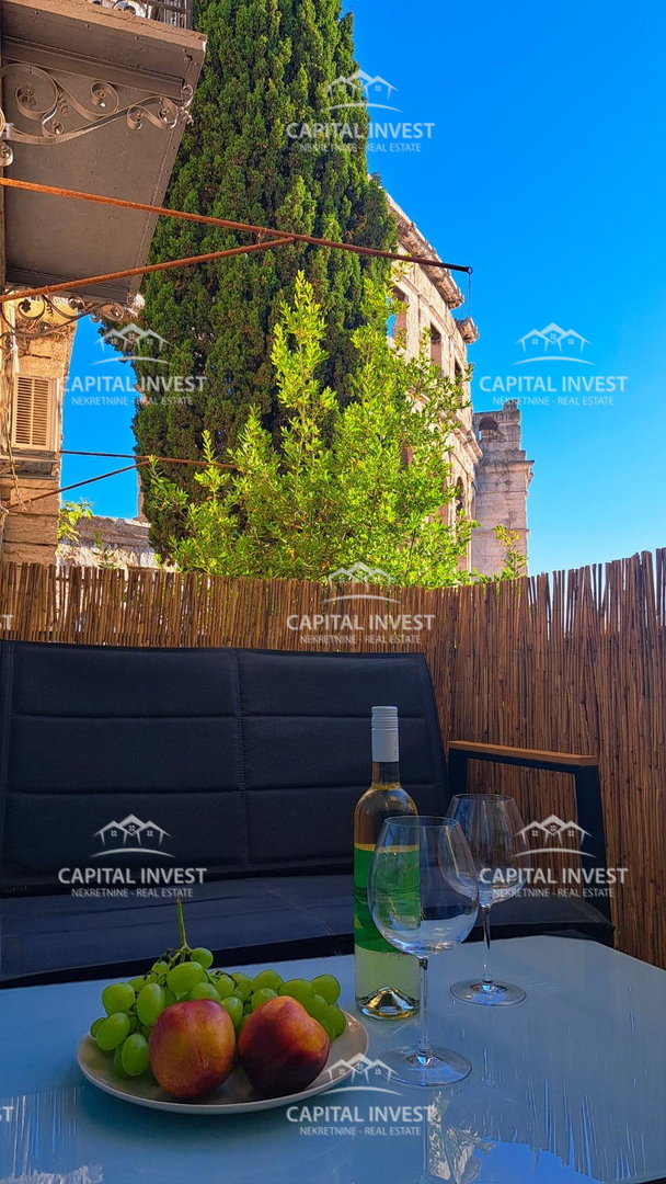 Trosobno stanovanje, Arena, Pula, Istra