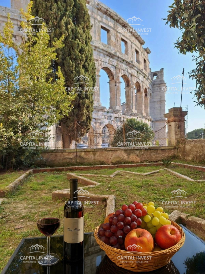 Trosobno stanovanje, Arena, Pula, Istra