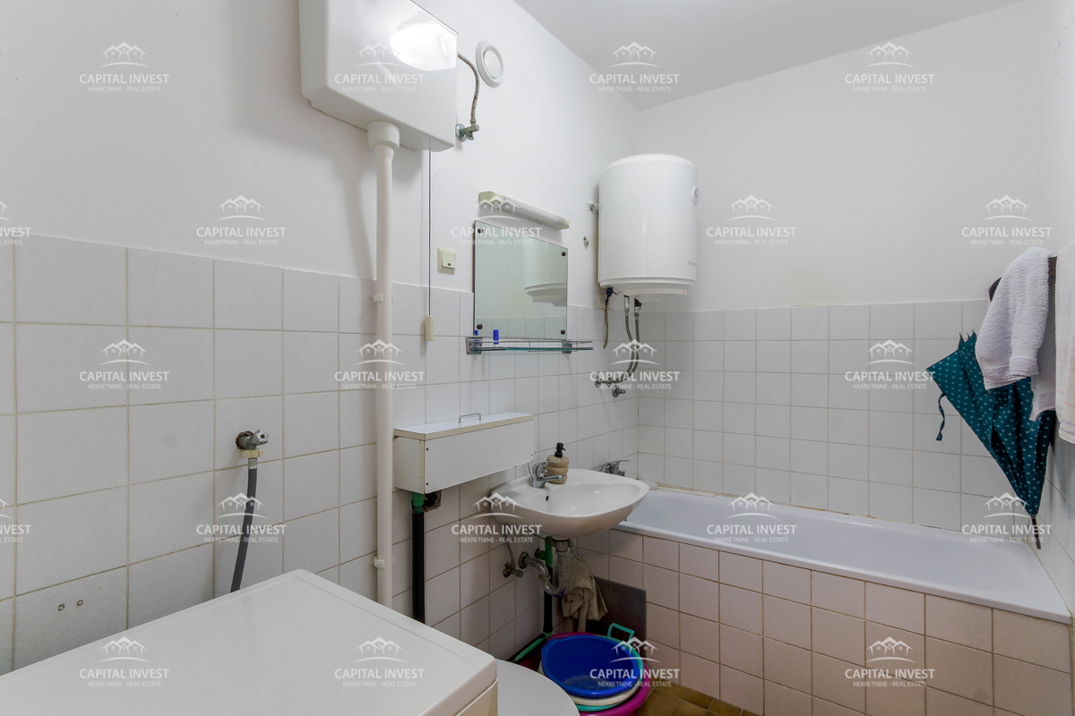 Stanovanje, trisobno, balkon, Pula, Veruda, Istra