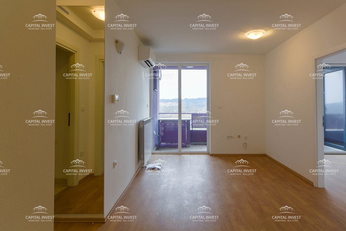 Stanovanje, trisobno, balkon, center, Pula, Istra