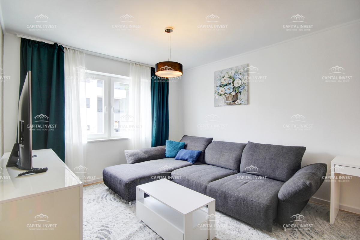 Stanovanje, trisobno, obnovljeno, parkirišče, Pula, Istra