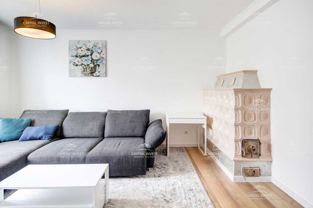 Stanovanje, trisobno, obnovljeno, parkirišče, Pula, Istra