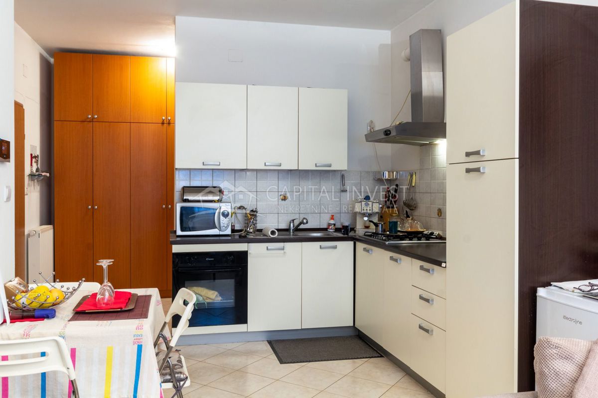 Apartma v pritličju z vrtom, Pula, Istra