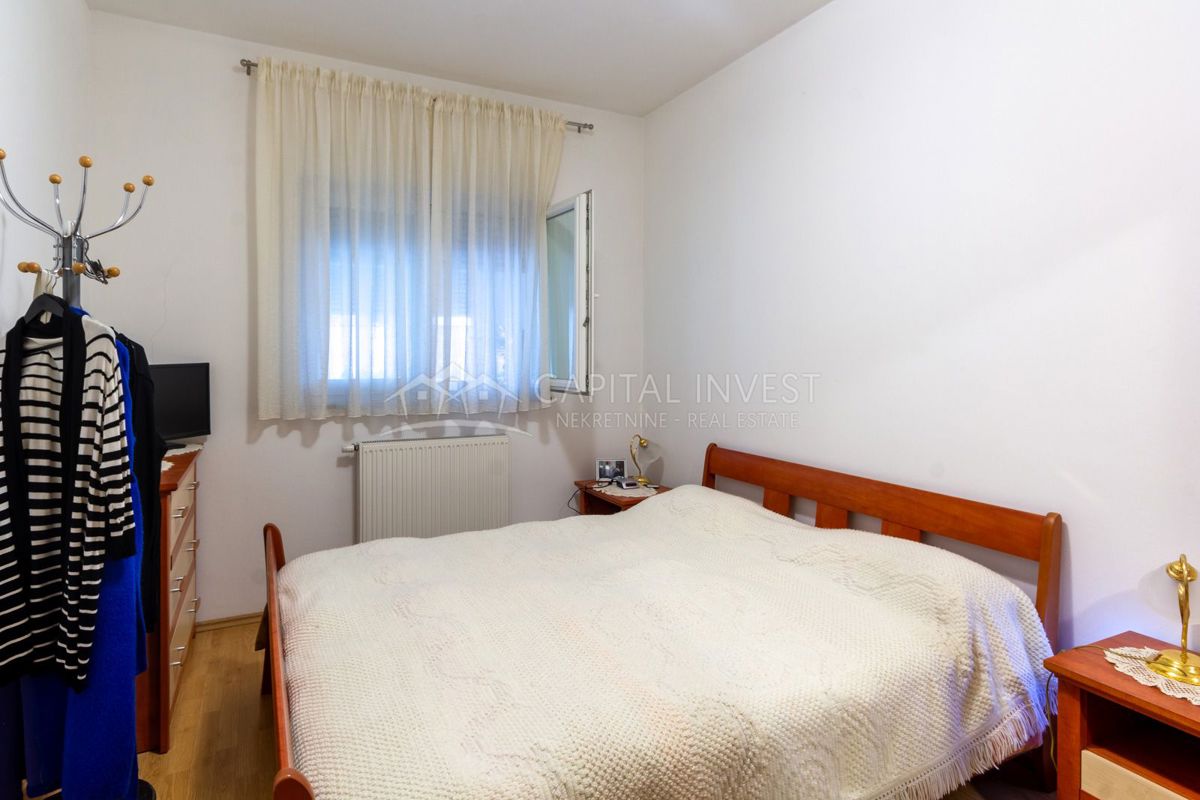 Apartma v pritličju z vrtom, Pula, Istra