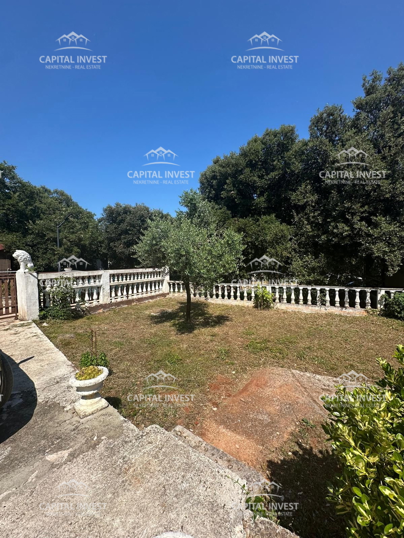 Trosobna vikendica, Marčana, Kavran  
Tri-sobna vikend hiša, Marčana, Kavran