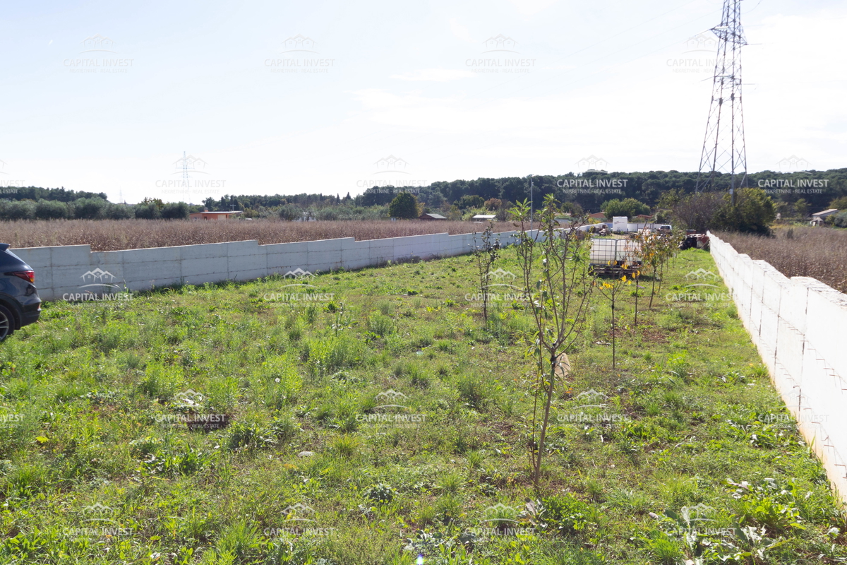 Kmetijsko zemljišče, ograjeno, Pula, Istra