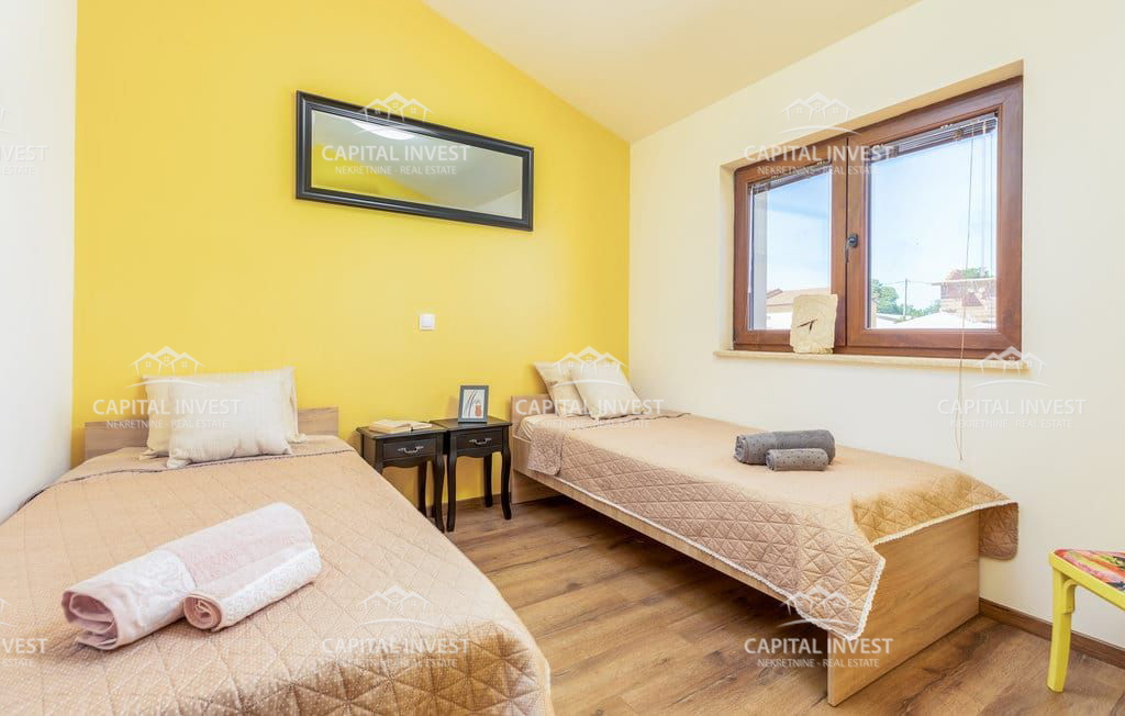 Hiša s bazenom, Ližnjan, Istra