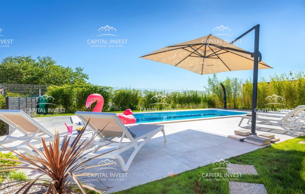 Hiša s bazenom, Ližnjan, Istra