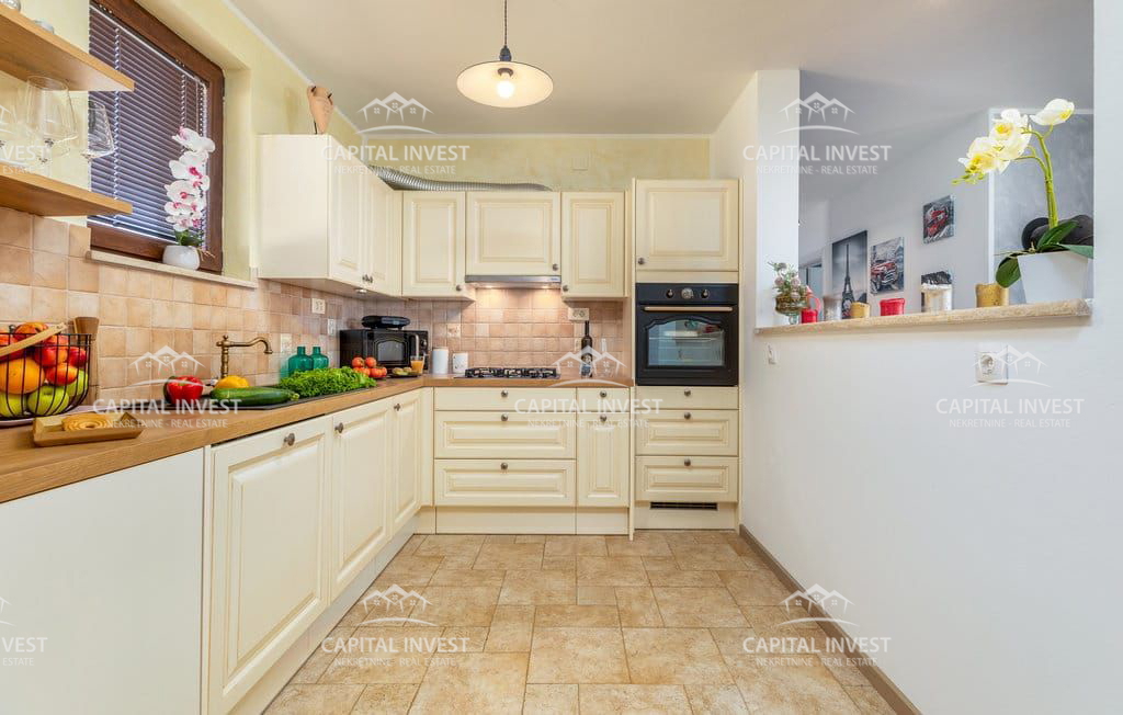 Hiša s bazenom, Ližnjan, Istra