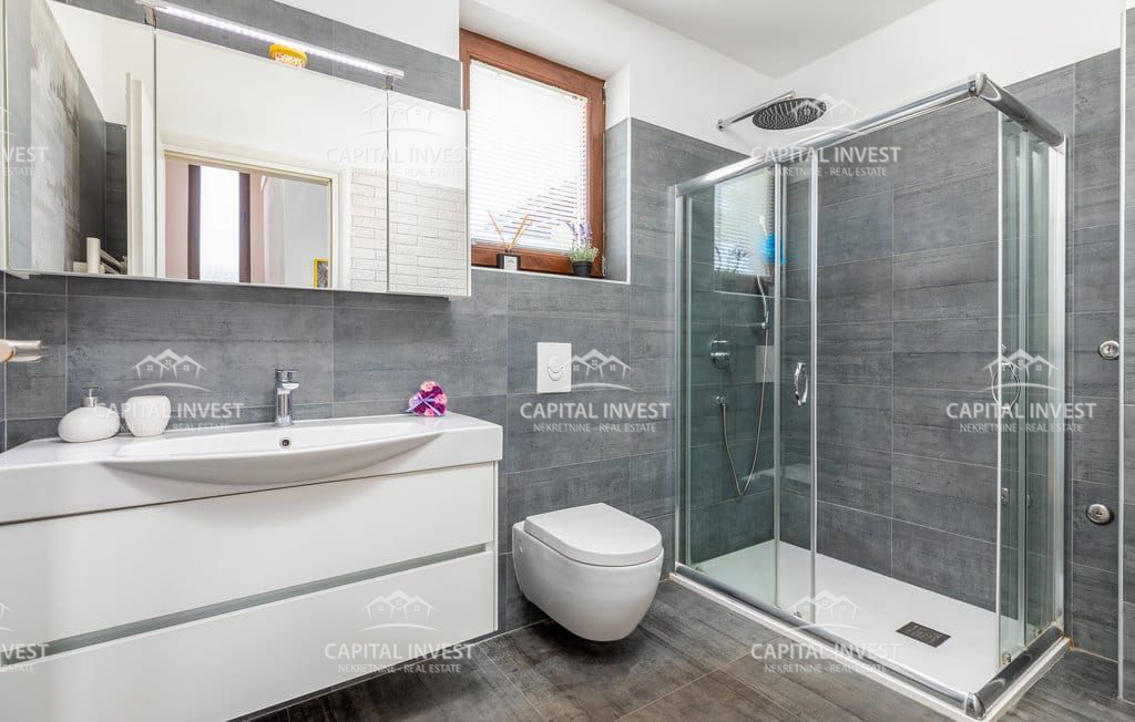 Hiša s bazenom, Ližnjan, Istra