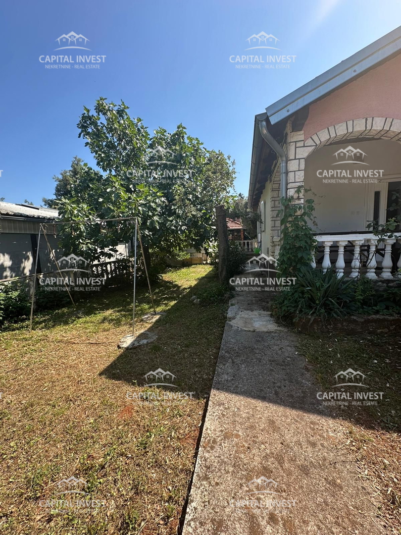 Trosobna vikendica, Marčana, Kavran  
Tri-sobna vikend hiša, Marčana, Kavran