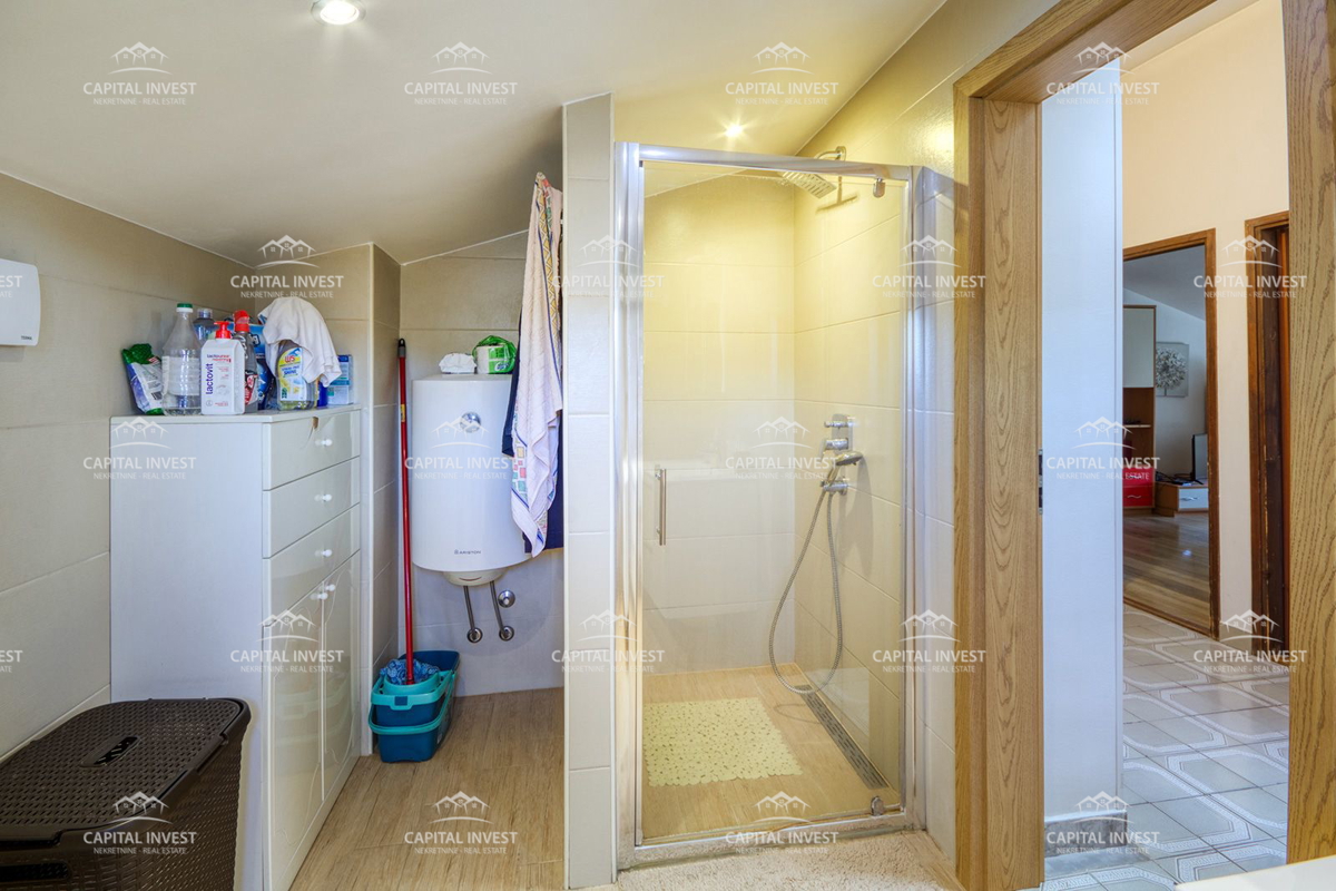 Hiša, terasa, garaža, Pula, Istra