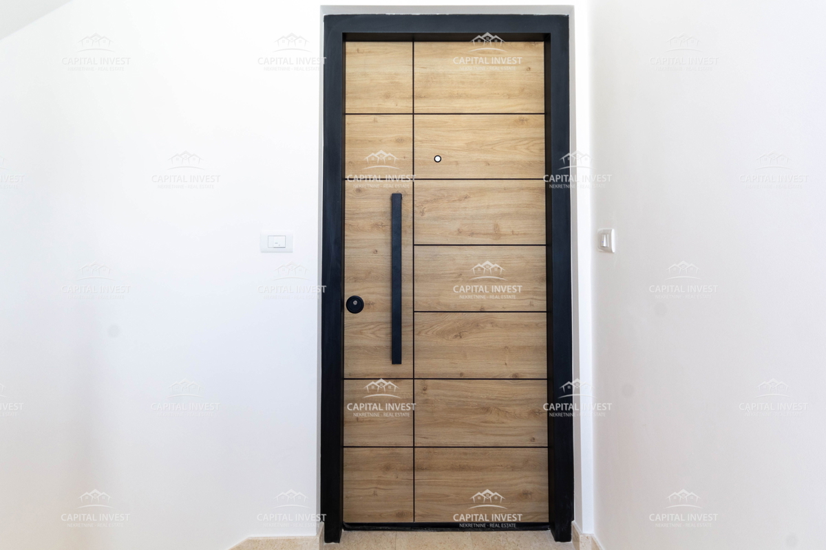 Trosobno stanovanje, dva balkona, novogradnja, Pula, Istra