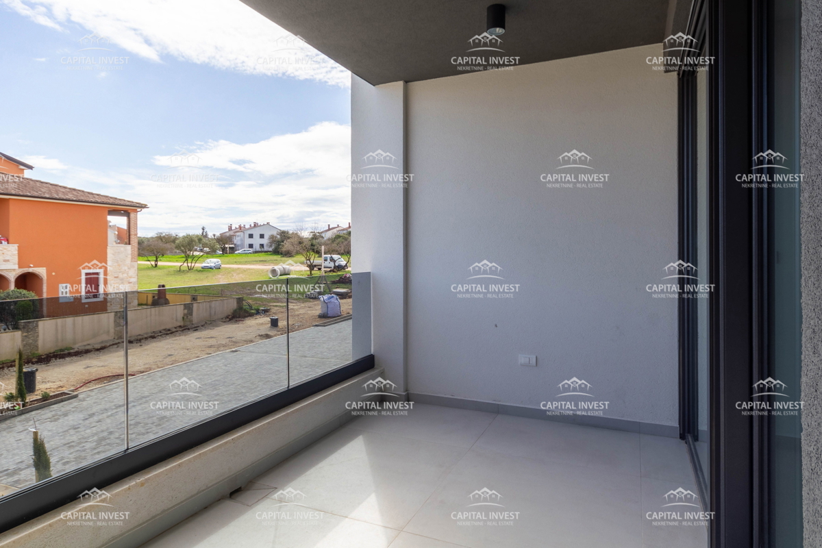 Trosobno stanovanje, dva balkona, novogradnja, Pula, Istra