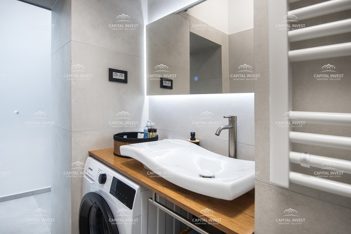 Stanovanje, trisobno, Center, Pula, Istra