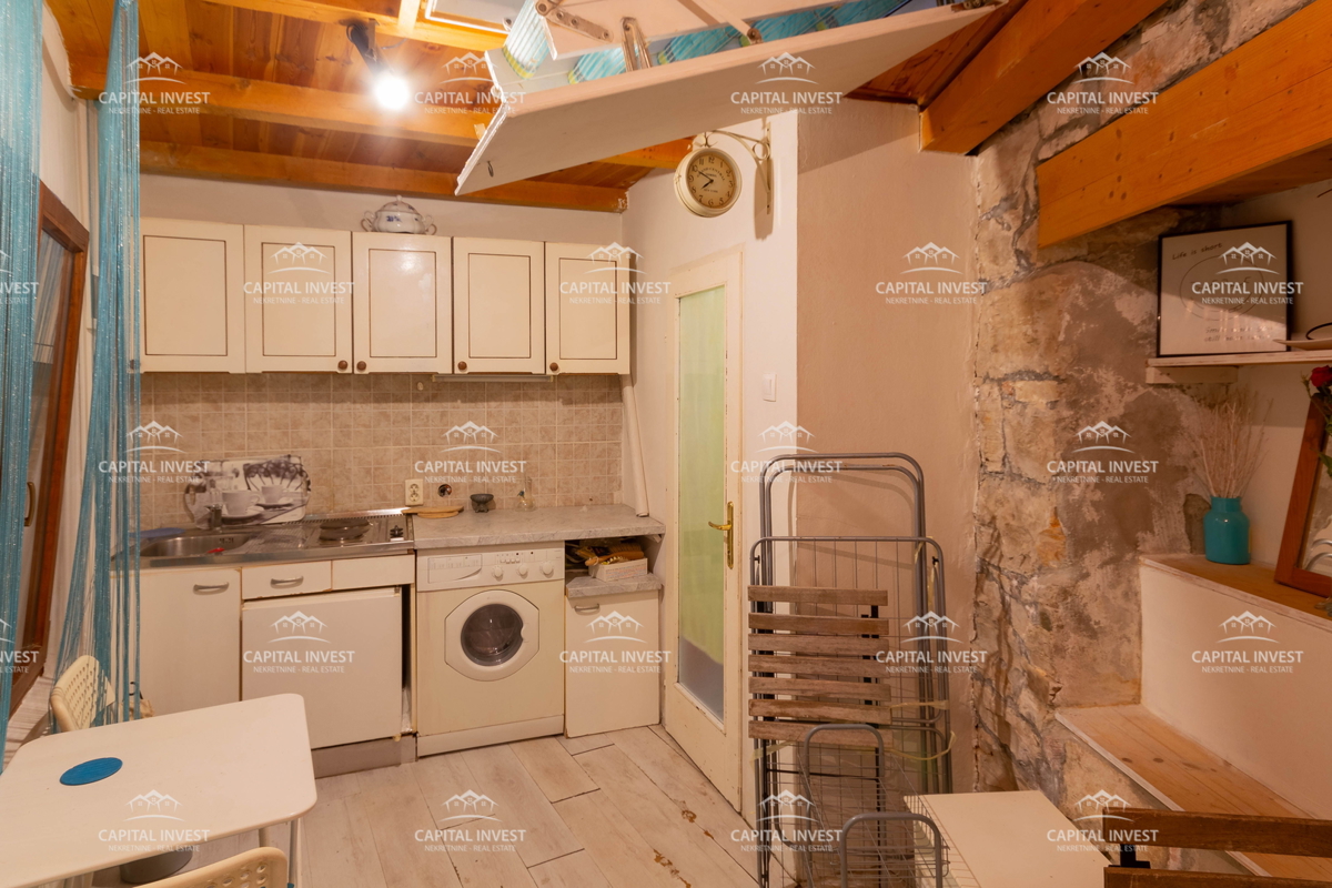 Štirisobno stanovanje, ločen apartma, Pula, Center