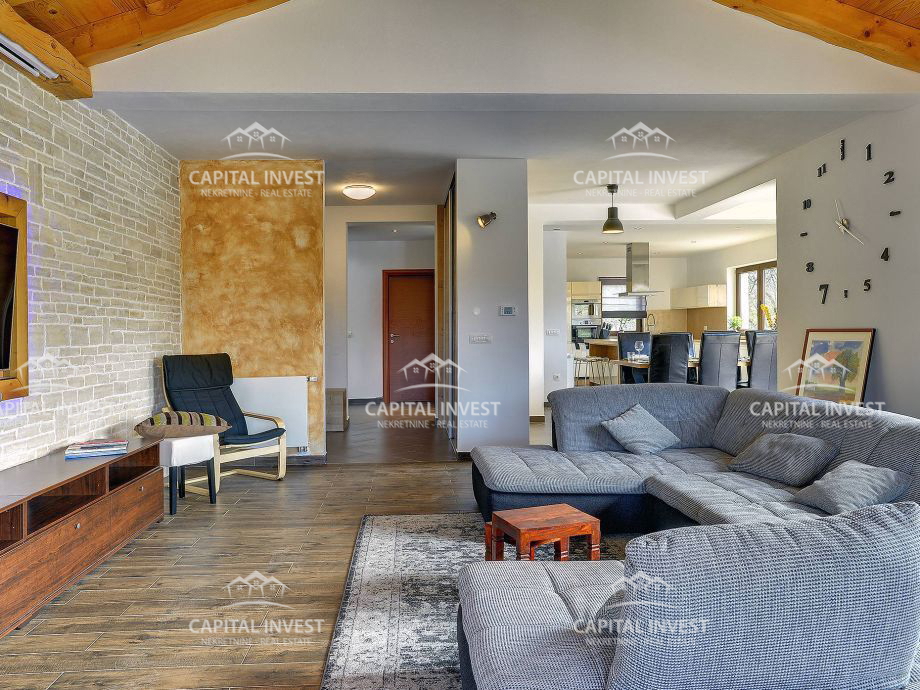 Počitniška hiša s bazenom, Rovinjsko Selo