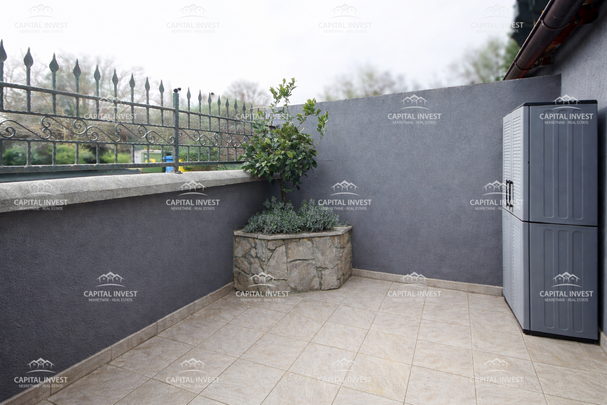 Stanovanje, dvosobno, pritličje, terasa, parkirišče, okolica Pule, Istra