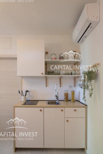 Hiša s šestimi apartmaji, bazen, center, Pula