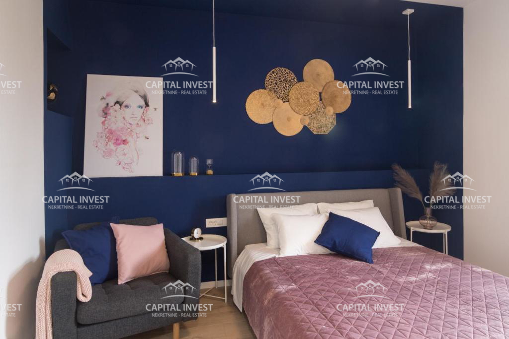 Hiša s šestimi apartmaji, bazen, center, Pula