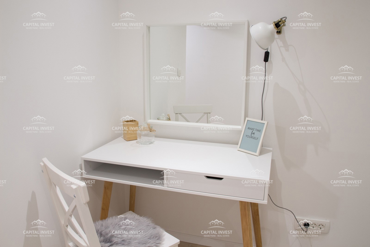 Hiša s šestimi apartmaji, bazen, center, Pula