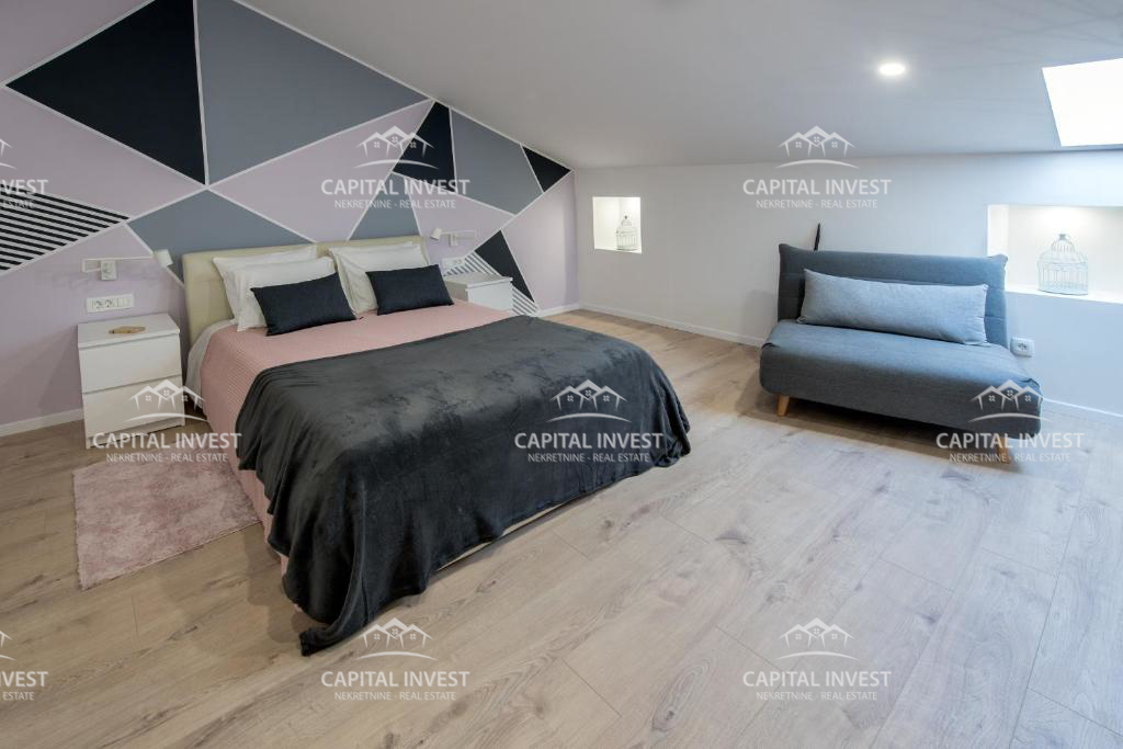 Hiša s šestimi apartmaji, bazen, center, Pula